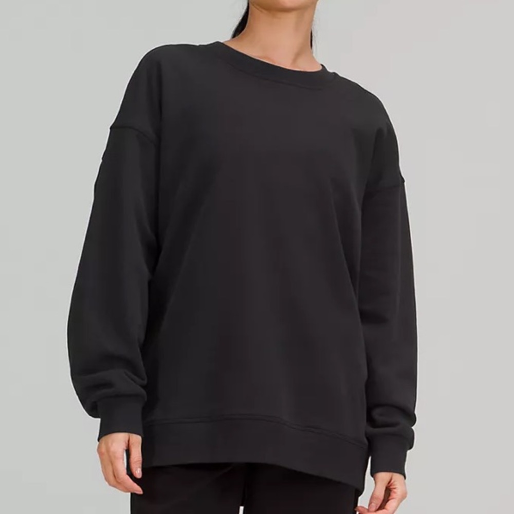 LULULEMON BLACK CREW NECK